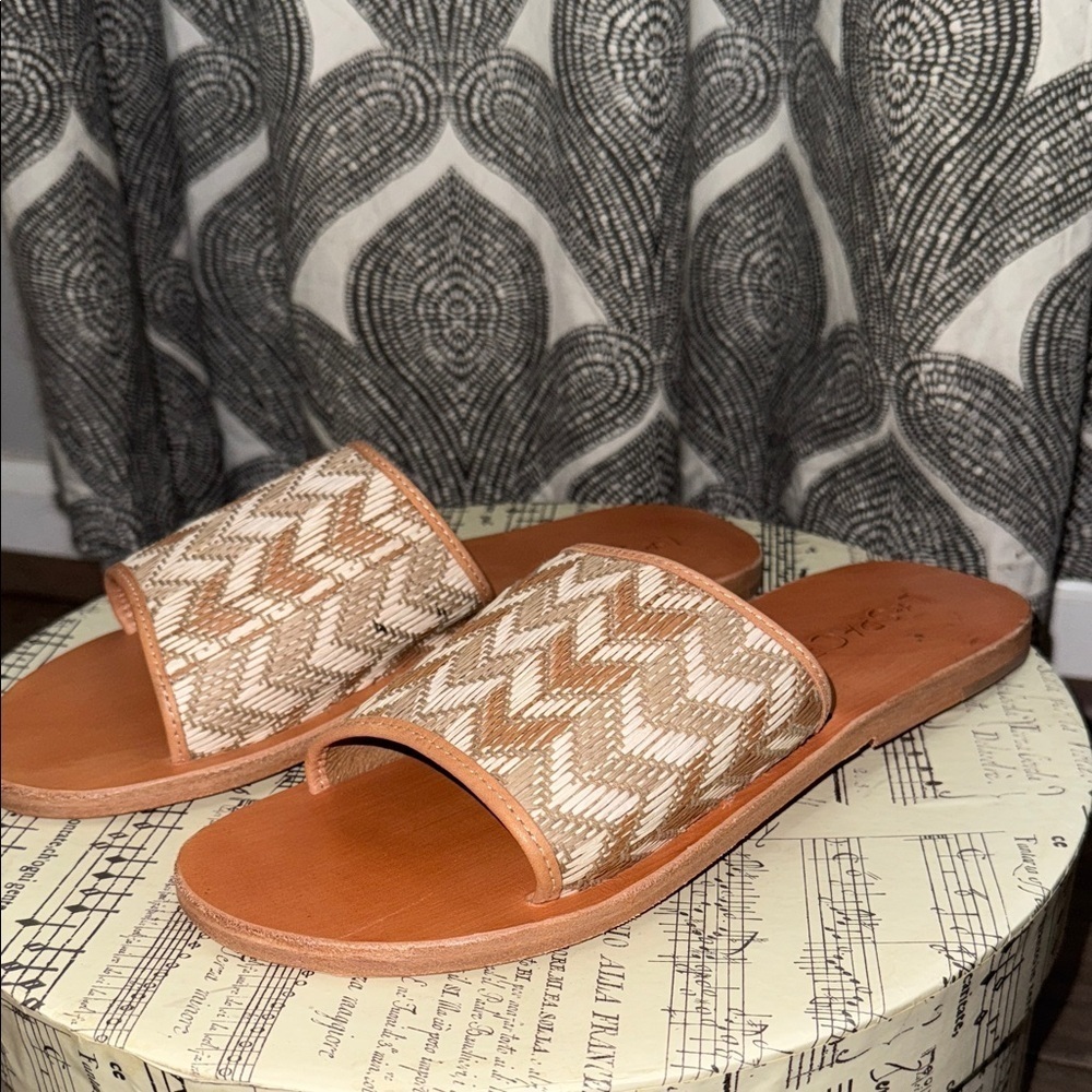 L*Space Zuma Woven Leather Slide Slip on Sandal SZ 40